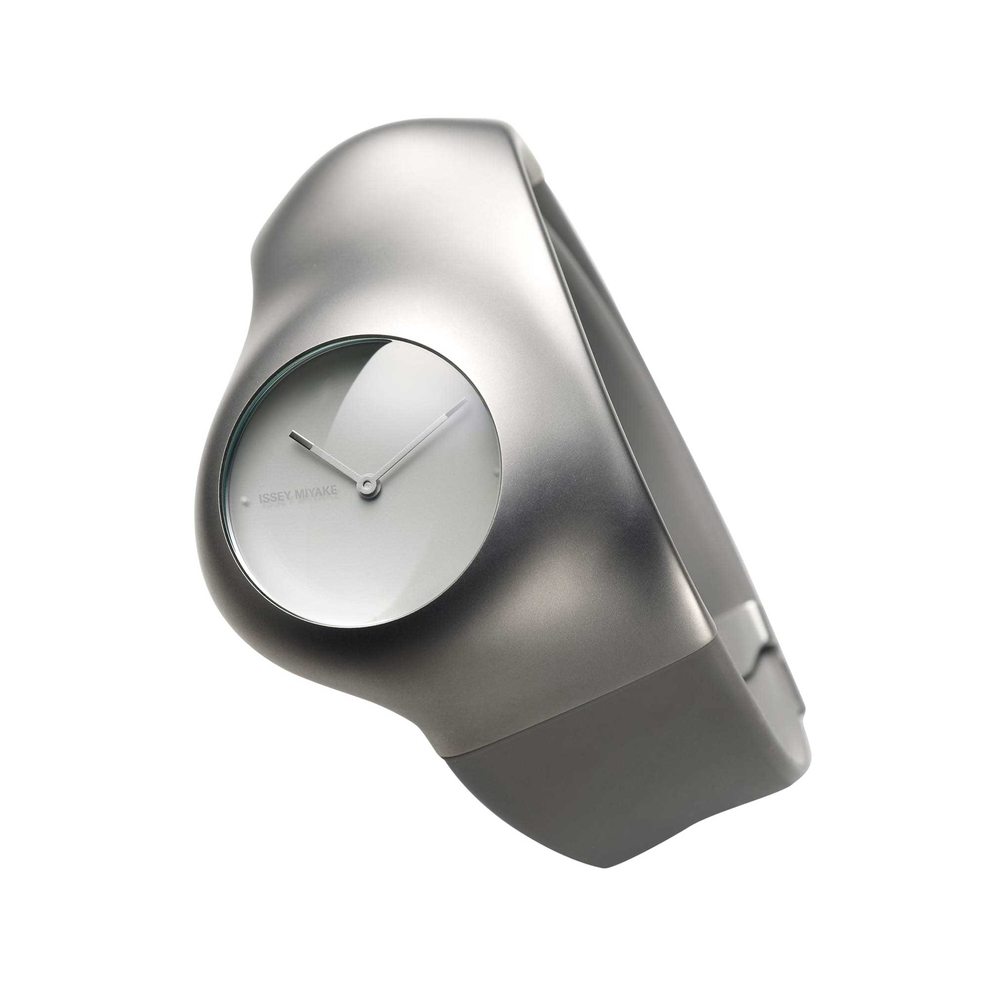 Hu | ISSEY MIYAKE WATCH